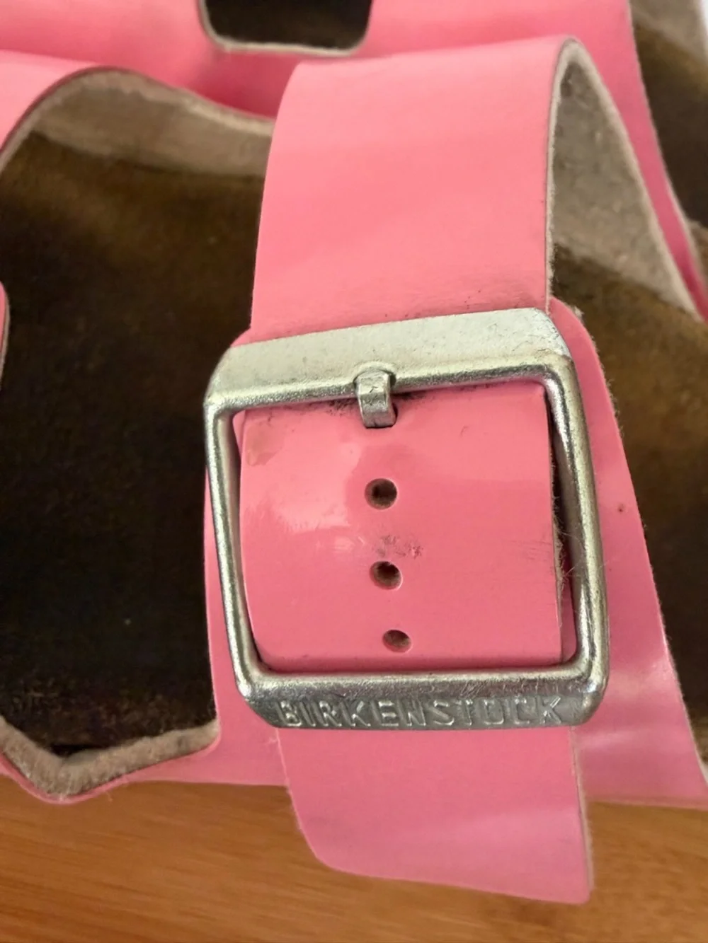 Birkenstock Arizona Two-Strap Sandal Light Pink Silver Buckles Sz 33 Kid’s 2-2.5